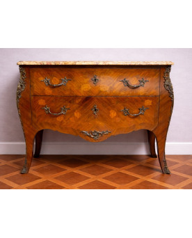 Le village de 58 brocanteurs - Buffet époque Empire en noyer