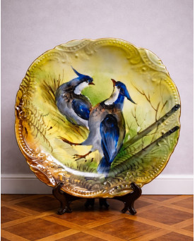 Le village de 58 brocanteurs - Grand plat en porcelaine de Limoges décor aux oiseaux – signé Kervéti - fin XIX