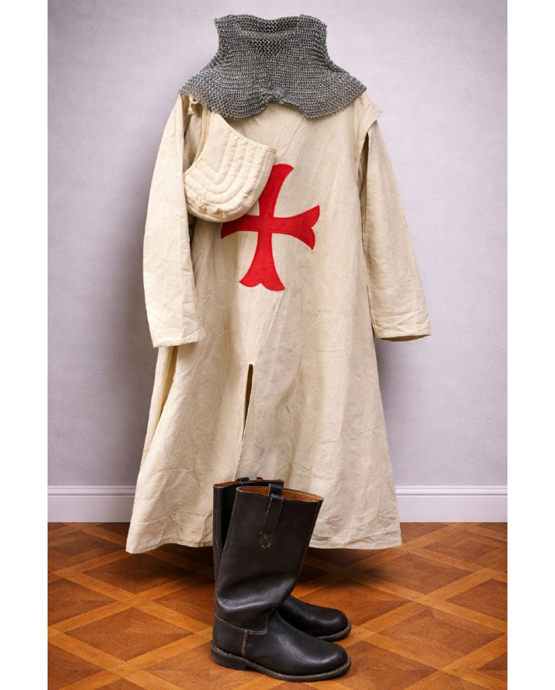 Le village de 58 brocanteurs - Costume médiéval templier – tunique croix rouge + camail + bottes / pour théatre ou cinéma