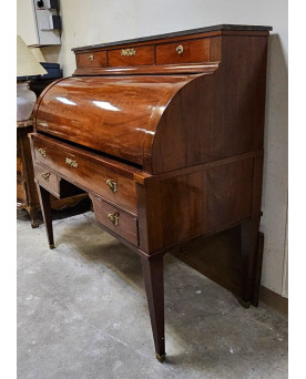 Le village de 58 brocanteurs - Important bureau Secrétaire à cylindre Style Louis XVI en acajou a systéme de double ecritoire