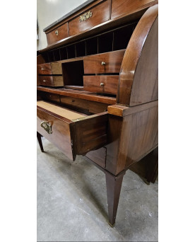 Le village de 58 brocanteurs - Important bureau Secrétaire à cylindre Style Louis XVI en acajou a systéme de double ecritoire
