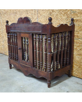 Le village de 58 brocanteurs - Pannetiére / meuble d’appoint a suspendre / noyer / XVIIIeme