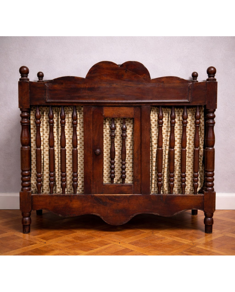 Le village de 58 brocanteurs - Pannetiére / meuble d’appoint a suspendre / noyer / XVIIIeme