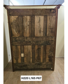 Le village de 58 brocanteurs - Armoire époque Louis XV, en noyer massif