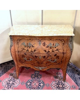 Le village de 58 brocanteurs - Buffet époque Empire en noyer