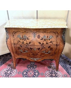 Le village de 58 brocanteurs - Buffet époque Empire en noyer
