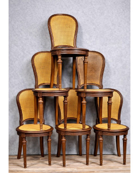 Le village de 58 brocanteurs - Série de 6 chaises dites “raquettes”, de style Louis XVI en acajou