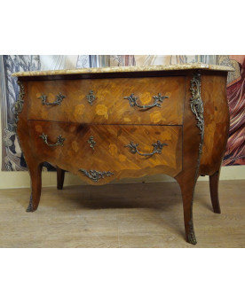 Le village de 58 brocanteurs - Buffet époque Empire en noyer