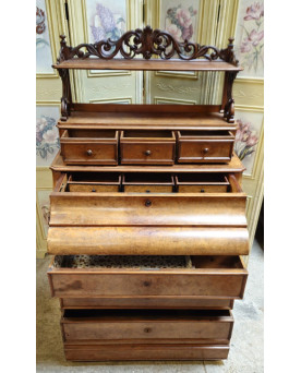 Le village de 58 brocanteurs - Commode Secrétaire en noyer avec étagère sculptée – époque Louis Philippe