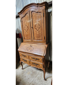 Le village de 58 brocanteurs - Buffet époque Empire en noyer