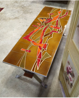 Le village de 58 brocanteurs - Table basse vintage à plateau en céramique abstraite, piètement métal – années 1960/70
