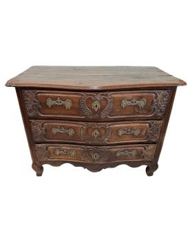 Le village de 58 brocanteurs - Importante commode Lyonnaise galbée époque Louis XV en noyer