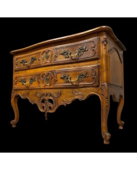Le village de 58 brocanteurs - Commode sauteuse Provençale Arlésienne époque Louis XV en noyer époque XVIIIeme