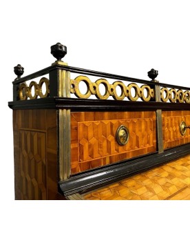 Le village de 58 brocanteurs - Important Bureau a Cylindre époque Louis XVI en marquéterie