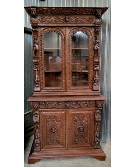 Le village de 58 brocanteurs - Buffet de pavillon de chasse en bois massif sculpté