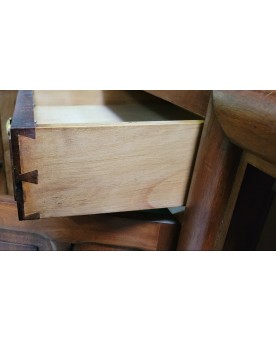 Le village de 58 brocanteurs -  Vitrine Venitienne en bois peint
