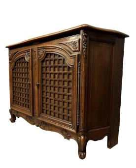 Le village de 58 brocanteurs - buffet de boiserie galbé a double fond secret style Louis XV en chêne