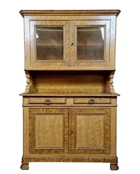 Le village de 58 brocanteurs - buffet deux corps époque Louis Philippe en bois laqué