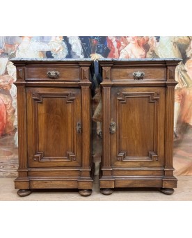 Le village de 58 brocanteurs - Asie XVIIIème : coffre en bois sculpté
