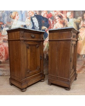 Le village de 58 brocanteurs - Asie XVIIIème : coffre en bois sculpté