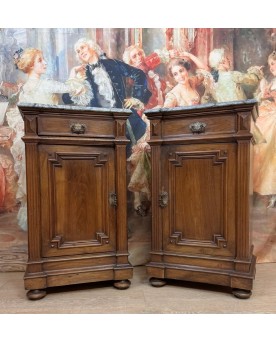Le village de 58 brocanteurs - Asie XVIIIème : coffre en bois sculpté