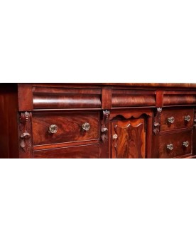 Le village de 58 brocanteurs - Commode Anglaise ou buffet en enfilade en acajou