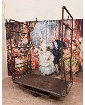 Le village de 58 brocanteurs - D'après Riesener : Secrétaire de style louis XVI en marqueterie