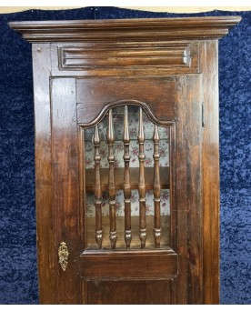Le village de 58 brocanteurs -  Bonnetière époque Louis XV En Chêne Massif Vers 1750