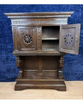 Le village de 58 brocanteurs - Cabinet Dressoir Style Renaissance En Chêne Circa 1850