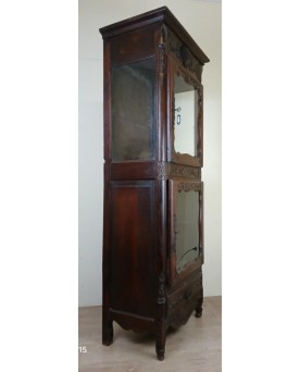 Le village de 58 brocanteurs -  Vitrine Louis XV Provençale En Chêne Vers 1850-1880