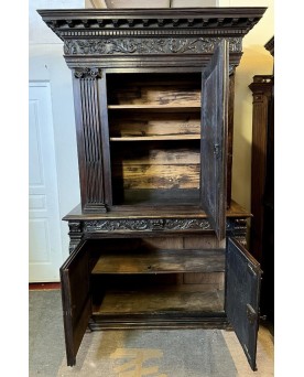 Le village de 58 brocanteurs -  Important Cabinet Style Renaissance En Noyer