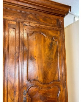 Le village de 58 brocanteurs -  Armoire Lxv (xviiième Siècle) En Noyer Massif
