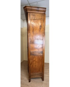 Le village de 58 brocanteurs -  Armoire Lxv (xviiième Siècle) En Noyer Massif