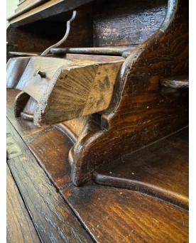 Le village de 58 brocanteurs -  Monumental Buffet Bibliothèque Scriban A Horloge époque XVII En Chêne