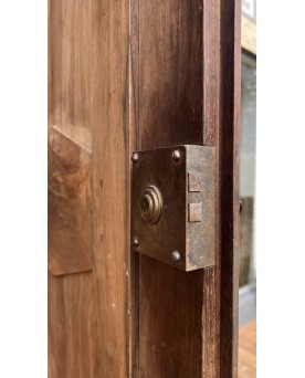 Le village de 58 brocanteurs -  Importante Armoire Bourguignonne époque Louis Philippe En Noyer