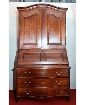 Le village de 58 brocanteurs -Cabinet Commode Scriban Galbée époque Louis XV En Noyer