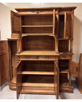 Le village de 58 brocanteurs - D'après Gauthier Poinsignon Buffet époque Art Nouveau Ecole de Nancy en noyer
