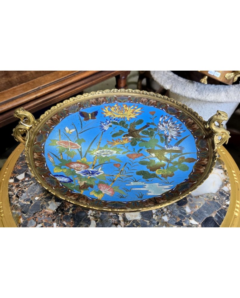 Le village de 58 brocanteurs -  Asie XIXeme : coupe cloisonnée sur talon en bronze doré