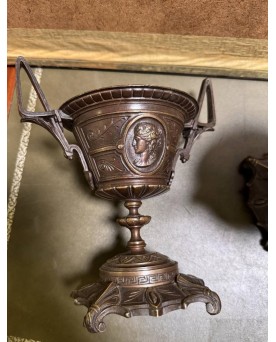 Le village de 58 brocanteurs -  Paire de cassolettes en bronze époque XIXeme