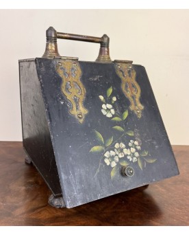 Le village de 58 brocanteurs - Grande Boite à Charbon époque Napoléon III En Tôle Laquée Noire
