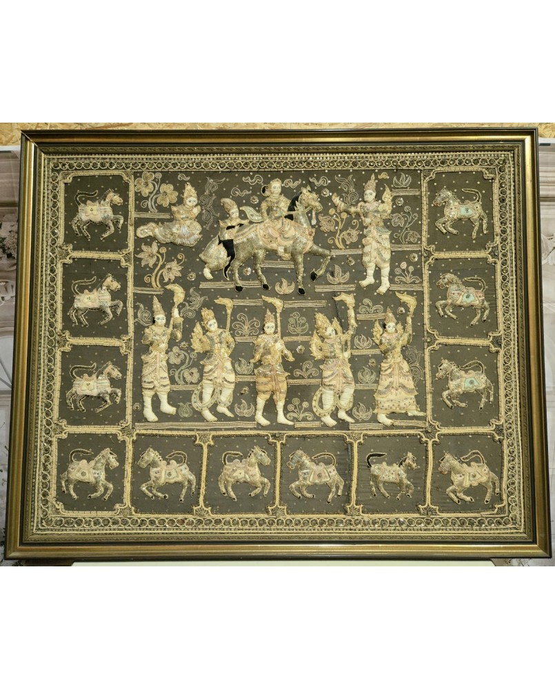 Le village de 58 brocanteurs - Buffet époque Empire en noyer