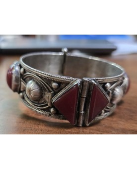 Le village de 58 brocanteurs - Bracelet bèrbére en argent et pierre