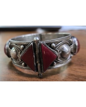 Le village de 58 brocanteurs - Bracelet bèrbére en argent et pierre