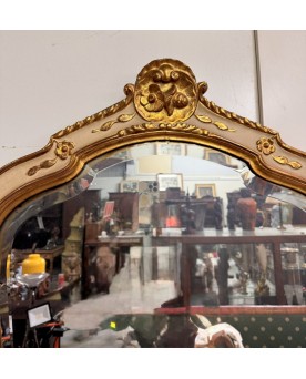 Le village de 58 brocanteurs - Importante console galbée + miroir style Louis XV en bois doré et laqué