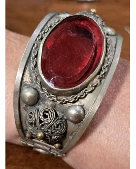 Le village de 58 brocanteurs -Bracelet bèrbére en argent et pierre