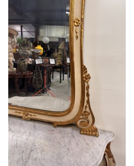 Le village de 58 brocanteurs - Importante console galbée + miroir style Louis XV en bois doré et laqué