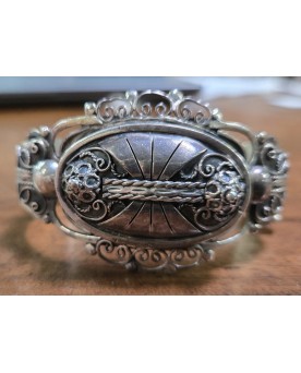 Le village de 58 brocanteurs -Bracelet bèrbére en argent