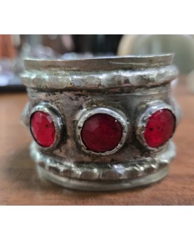 Le village de 58 brocanteurs -Bracelet bèrbére en argent et pierre