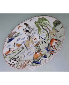 Le village de 58 brocanteurs -Luneville C. Boutet : grand plat en faience décors Chinois