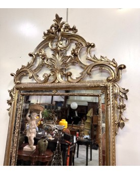 Le village de 58 brocanteurs - Importante console de chateau galbée + miroir style Louis XV en bois doré et argenté